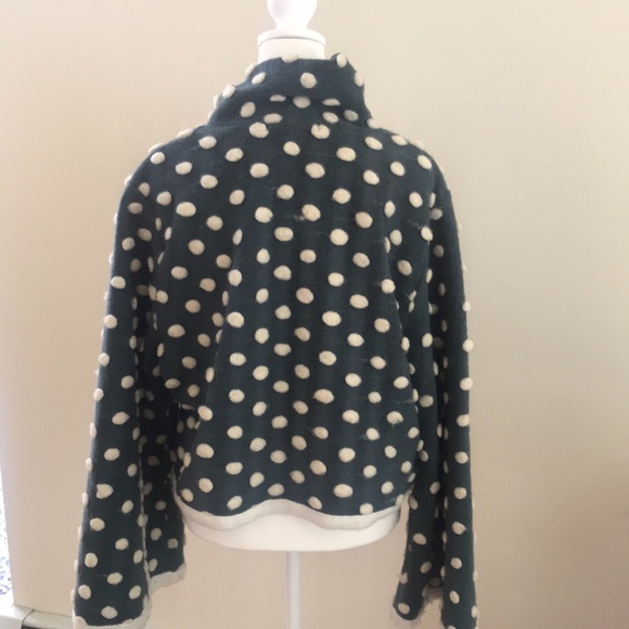 TOV Los Angeles Poncho/Shrug - Picture 4 of 6